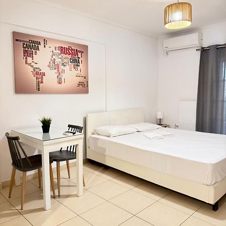 Jacuzzi Studio Close To Athens Airport!! Pallini  Buitenkant foto